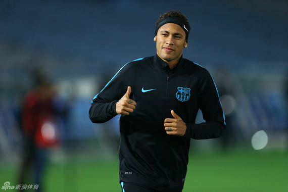 而运动员在 而运动员在